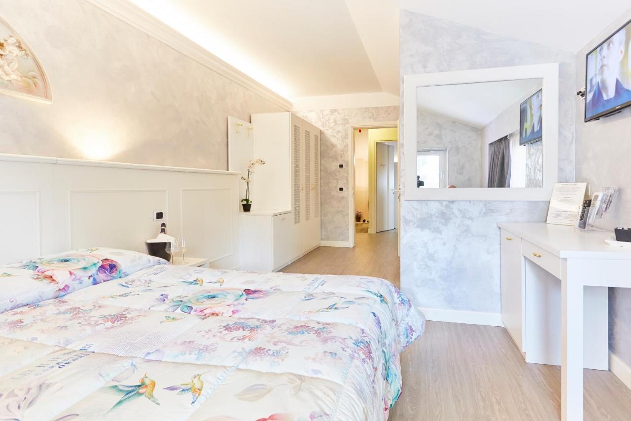 Hotel Lilla 3*