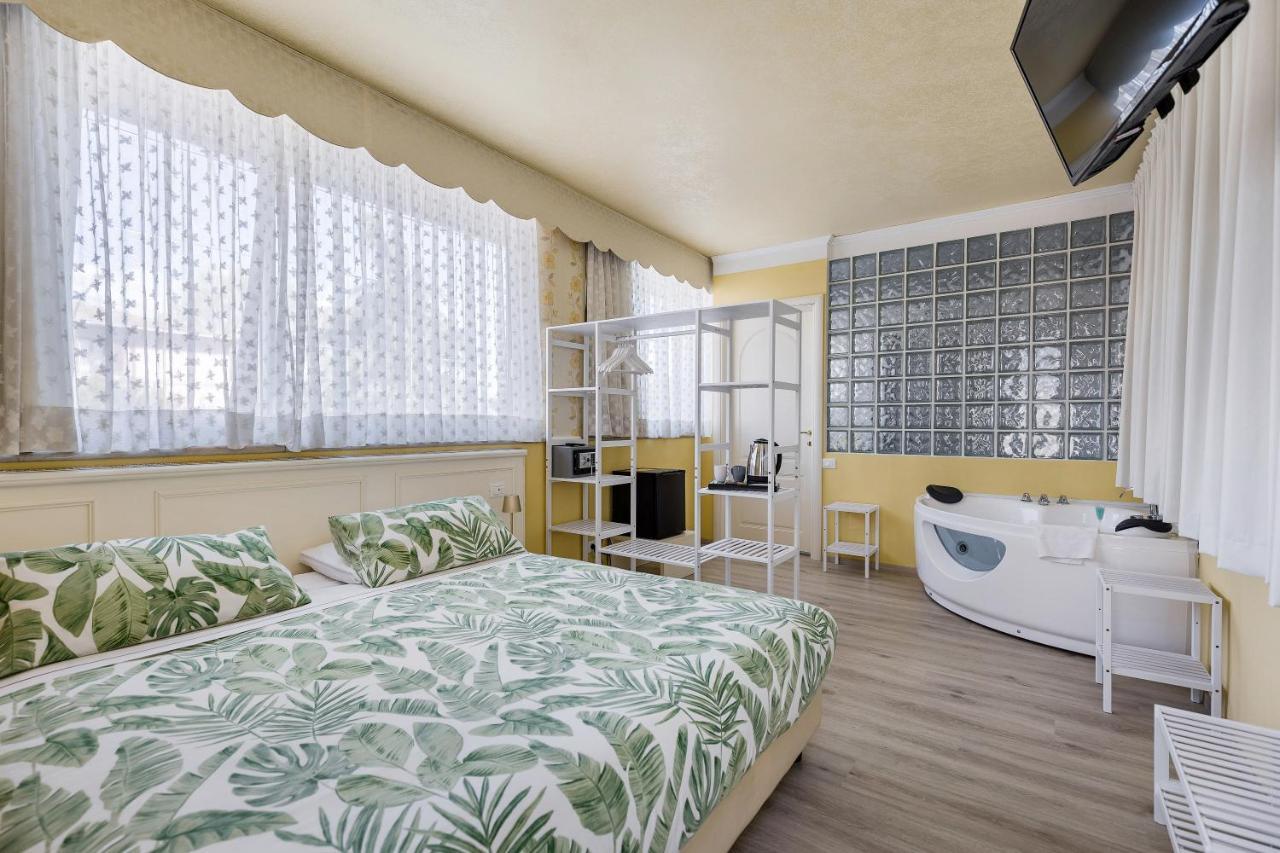 Lilla Hotel Desenzano del Garda
