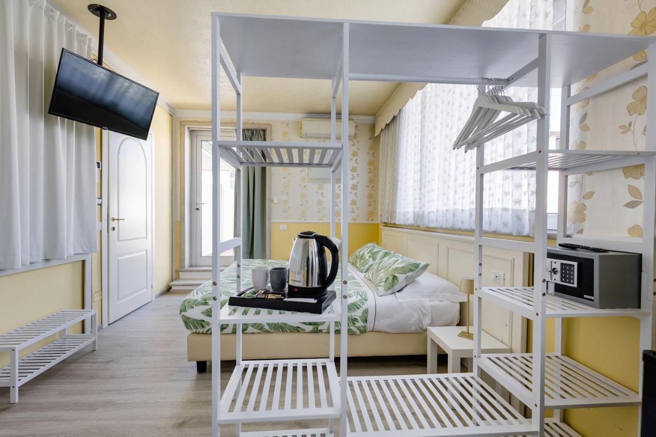 Lilla 3* Desenzano del Garda
