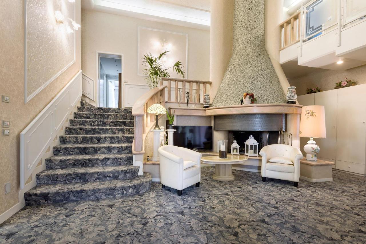 Hotel Lilla Desenzano del Garda